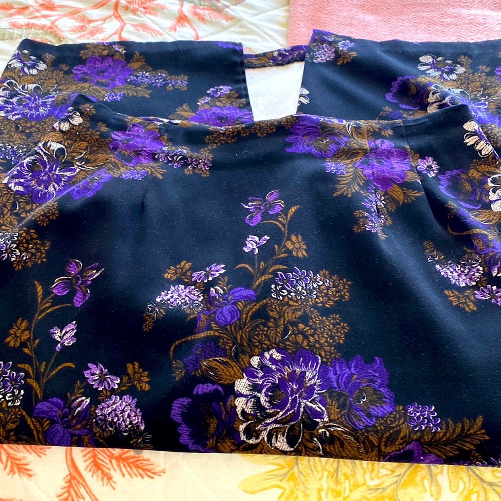 Beautiful long skirt from Briggs New York. Size 14 moleskin material.